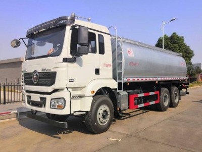 陕汽油罐车与背罐车 功能、应用与市场概述