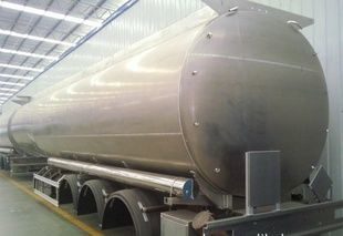 铝合金挂车与专用运输车图览 油罐车、化工液体罐车及集装箱运输车