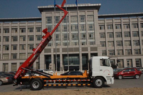 华菱星马研发的吊臂式背罐车图片及产品介绍